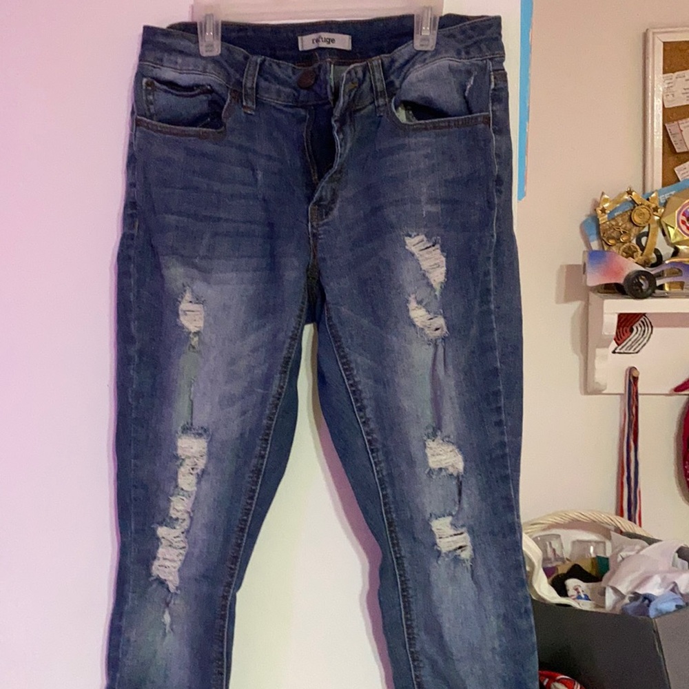 size 6 Refuge skinny jeans